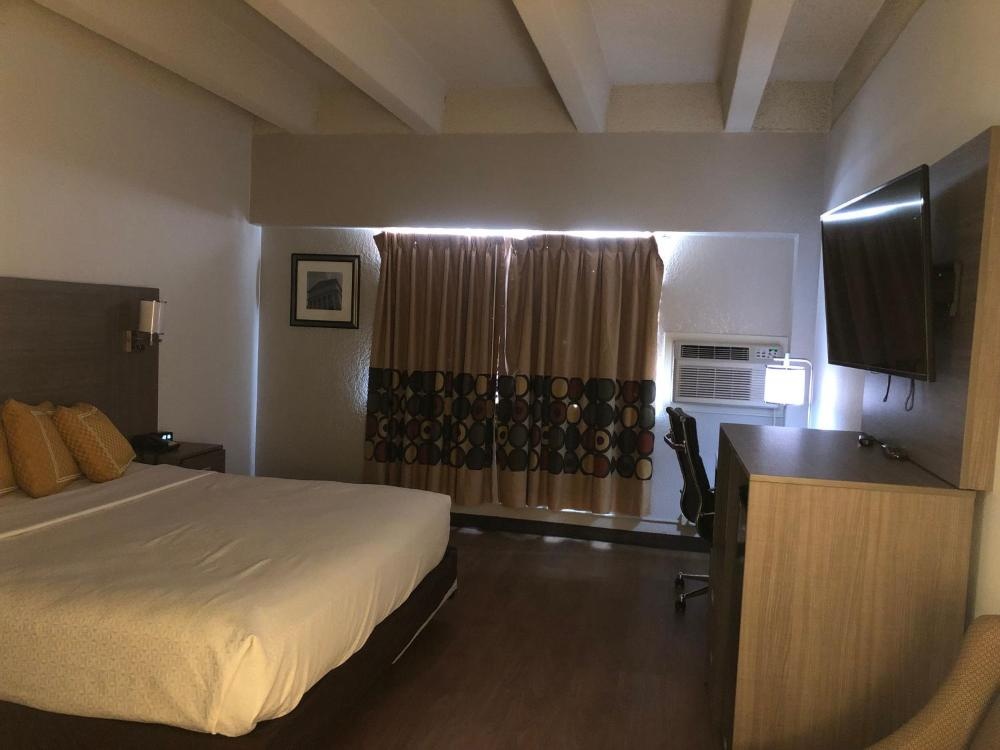 Room image 5