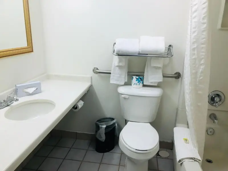King Room - Accessible/Non-Smoking